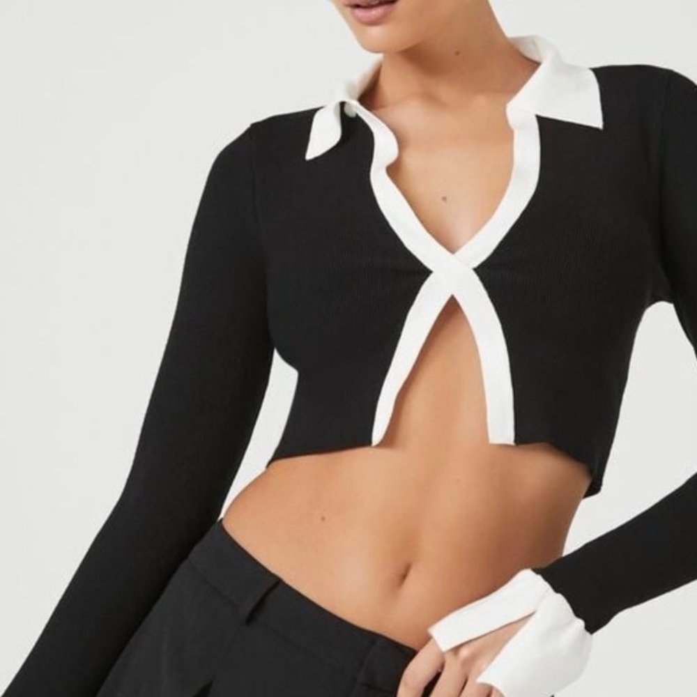 Open Front Crop Top L NWT